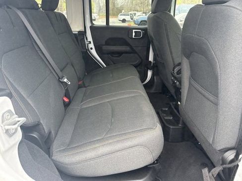 Used 2025 Jeep Wrangler Unlimited Sahara w/ Safety Group image 15