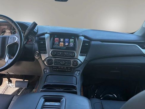 Used 2018 Chevrolet Tahoe Premier RWD image 37
