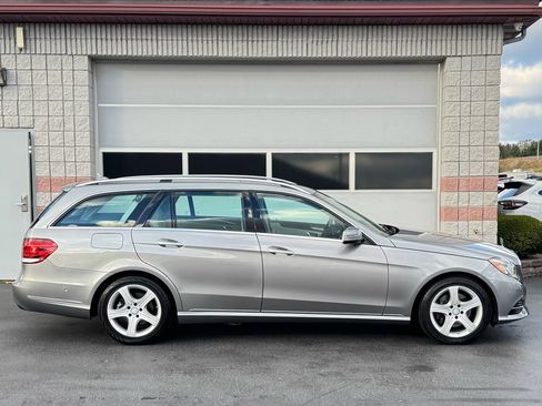 Used 2014 Mercedes-Benz E 350 4MATIC Wagon image 2
