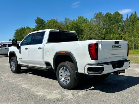 Used 2025 GMC Sierra 2500 Denali Ultimate AWD/4WD image 5