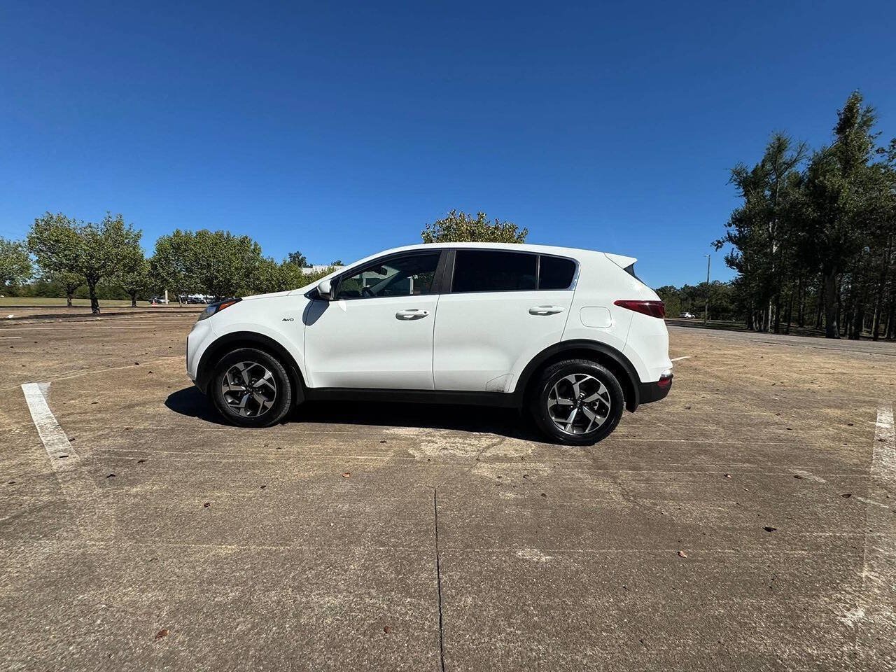 Used 2020 Kia Sportage LX AWD/4WD image 5