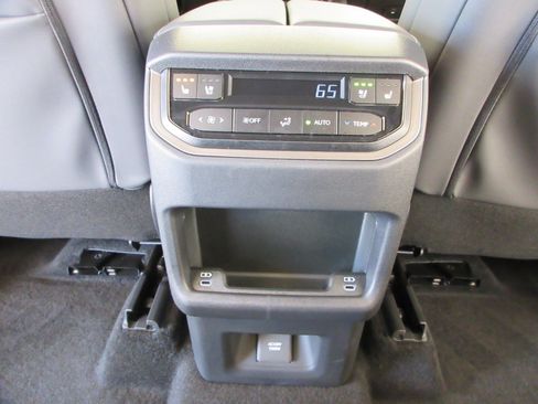 Used 2026 Lexus TX 500h AWD image 25