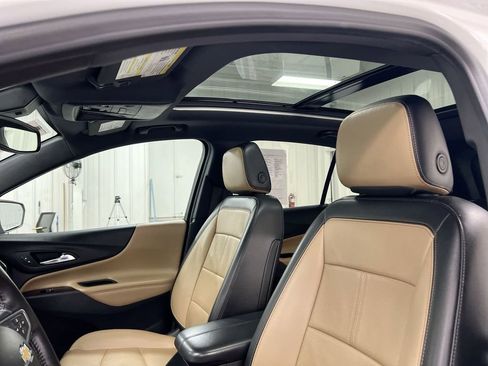 Used 2022 Chevrolet Equinox Premier AWD/4WD image 15