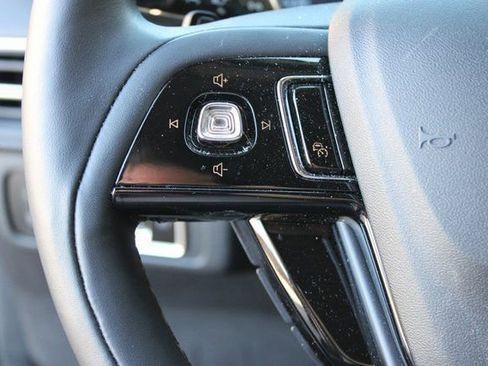 Used 2025 Lincoln Corsair Grand Touring w/ Equipment Group 301A image 13