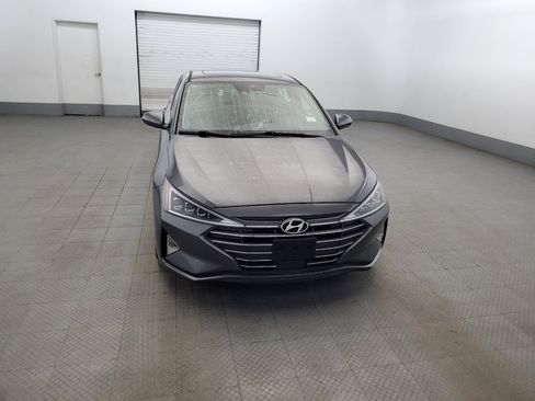 Used 2019 Hyundai Elantra Limited w/ Ultimate Package 02 FWD image 14