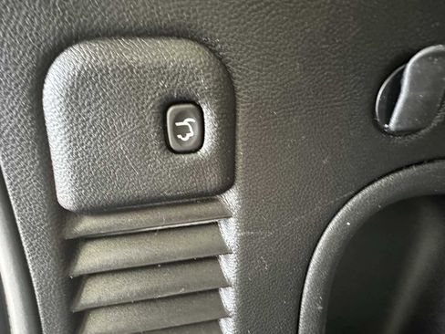 Used 2021 Jeep Grand Cherokee Freedom Edition image 31