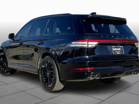 Used 2025 Lincoln Aviator Reserve w/ Jet Appearance Package image 12