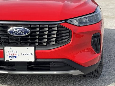 Certified 2024 Ford Escape Active w/ Tech Pack #1 image 9