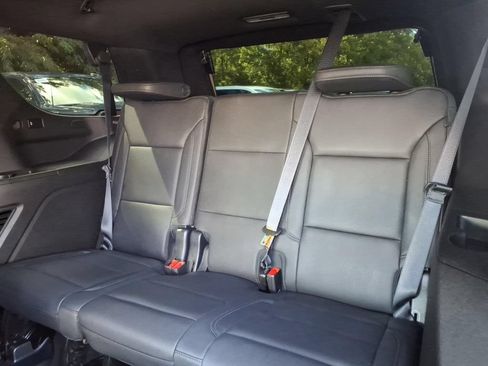 Used 2023 Chevrolet Tahoe Z71 w/ Luxury Package AWD/4WD image 20