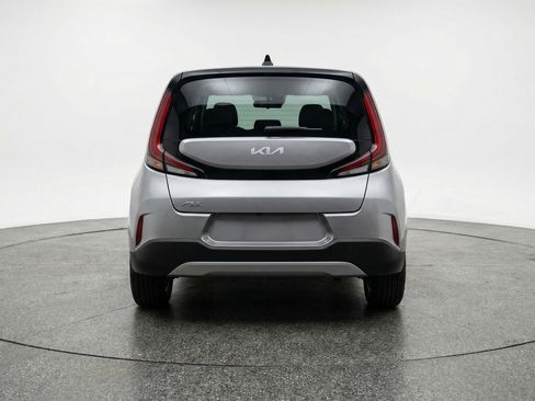 Used 2025 Kia Soul LX w/ LX Technology Package image 7