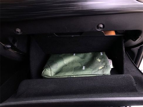 Used 2020 Jeep Grand Cherokee Altitude image 26