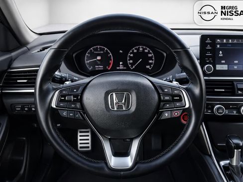 Used 2020 Honda Accord Sport image 11