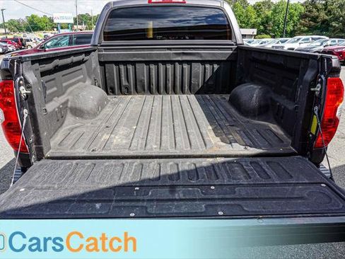Used 2019 Toyota Tundra SR5 w/ SR5 Upgrade Package AWD/4WD image 37