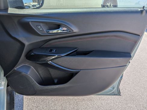 Used 2024 Chevrolet Trax RS w/ Sunroof Package image 31