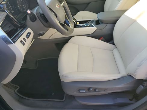 Used 2020 Cadillac XT6 Premium Luxury image 34