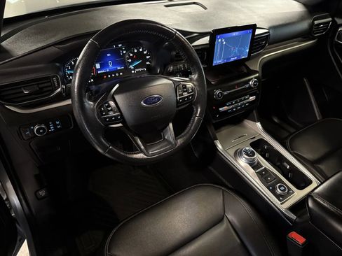 Used 2020 Ford Explorer XLT w/ Equipment Group 202A image 52