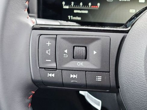 New 2026 Nissan Kicks SR image 14