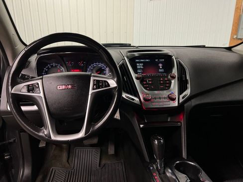 Used 2017 GMC Terrain SLE w/ Driver Alert Package I AWD/4WD image 17
