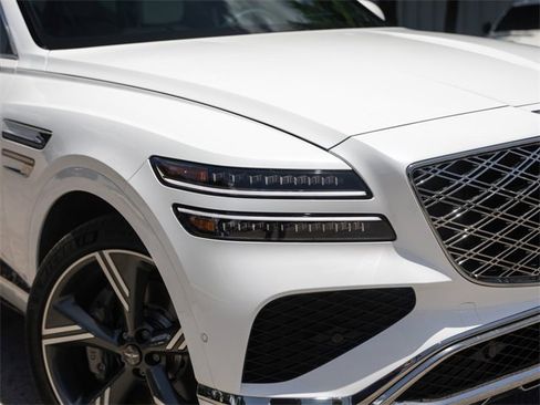 New 2025 Genesis GV80 3.5T Prestige image 2