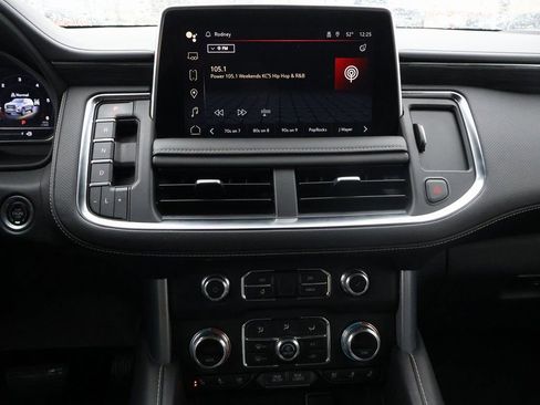 Used 2022 GMC Yukon SLT w/ SLT Premium Package image 28