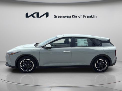 New 2026 Kia K4 EX FWD image 4