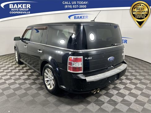 Used 2009 Ford Flex SEL image 7