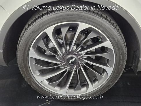 Used 2026 Lincoln Aviator Reserve AWD/4WD image 10