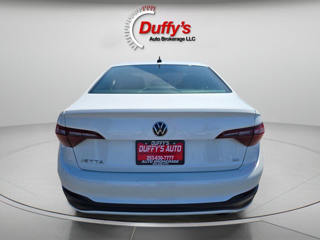 Used 2024 Volkswagen Jetta SE FWD image 17