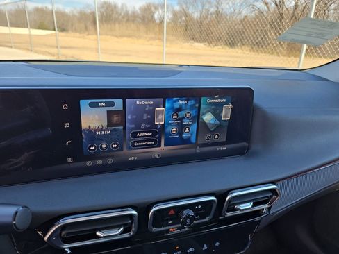 New 2026 Nissan Sentra SR w/ Floor Mat Package image 24