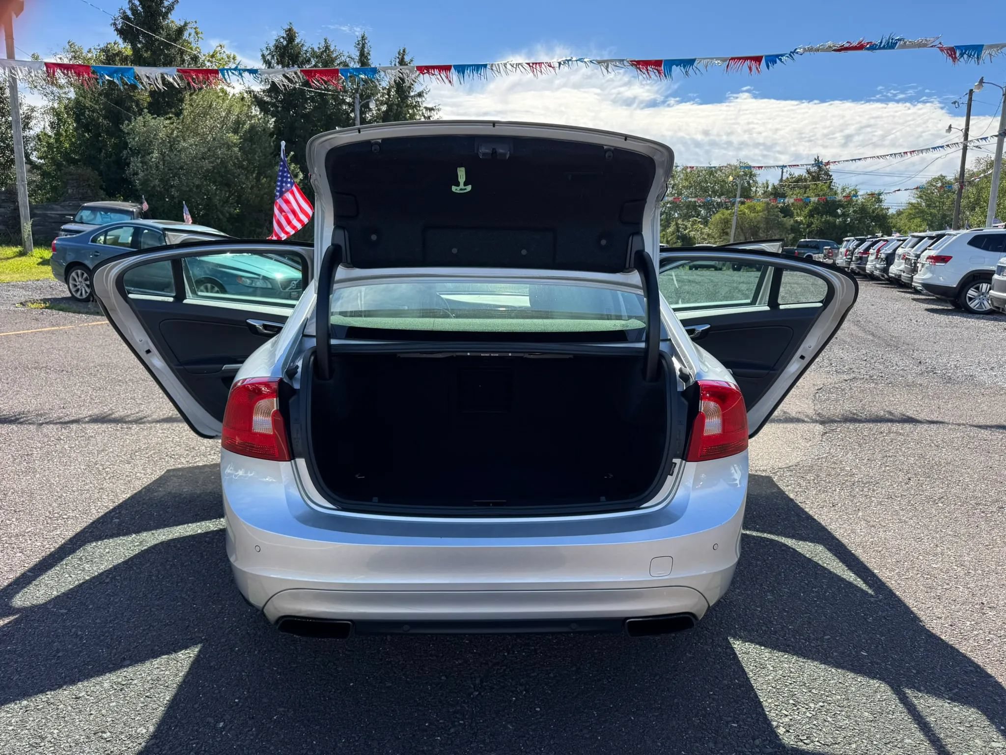 Used 2016 Volvo S60 T5 Premier w/ Convenience Package AWD/4WD image 17