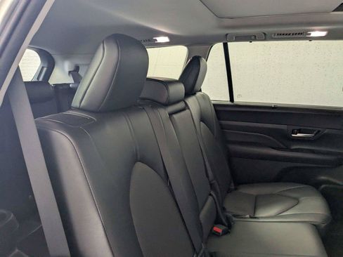 Used 2024 Toyota Grand Highlander FWD image 28