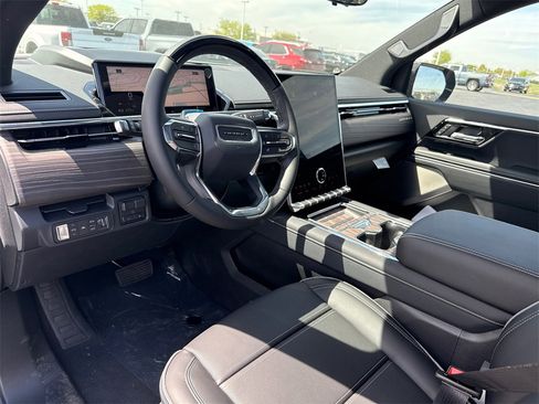 New 2025 GMC Sierra EV Denali image 18