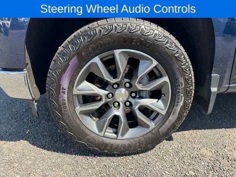 Used 2023 Chevrolet Silverado 1500 LT AWD/4WD image 12