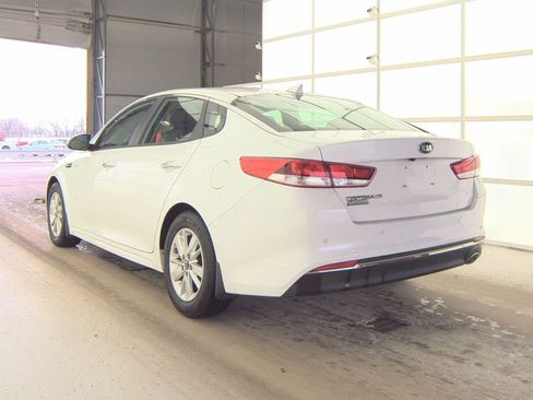 Used 2018 Kia Optima LX image 10