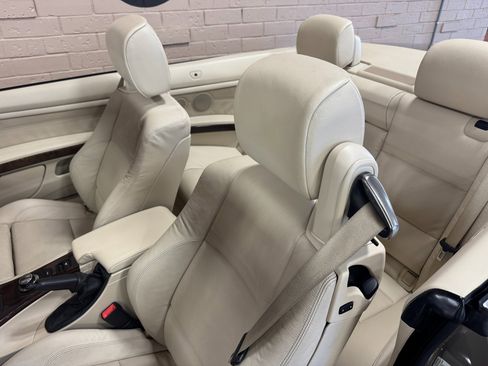 Used 2008 BMW 335i Convertible image 25