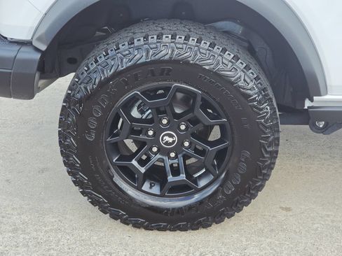 Used 2026 Ford Bronco Badlands AWD/4WD image 10