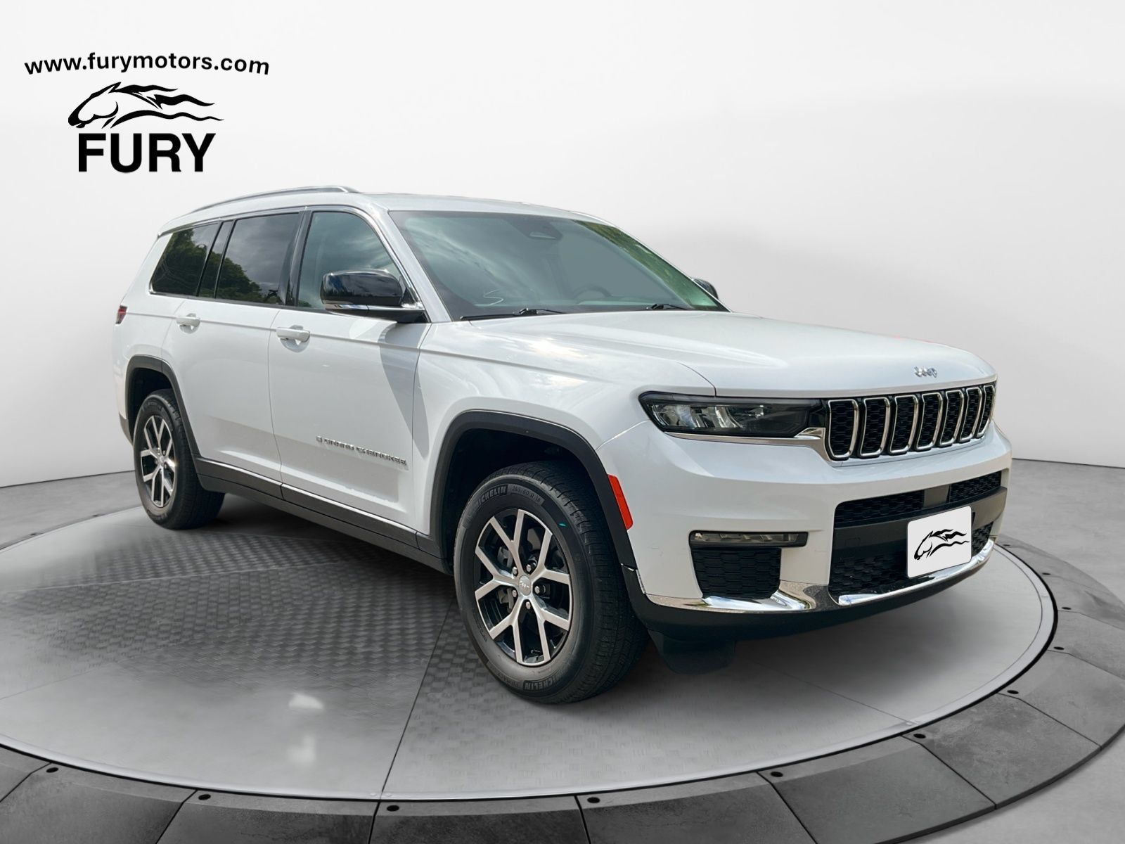 Used 2024 Jeep Grand Cherokee L Limited w/ Trailer Tow Package AWD/4WD image 1