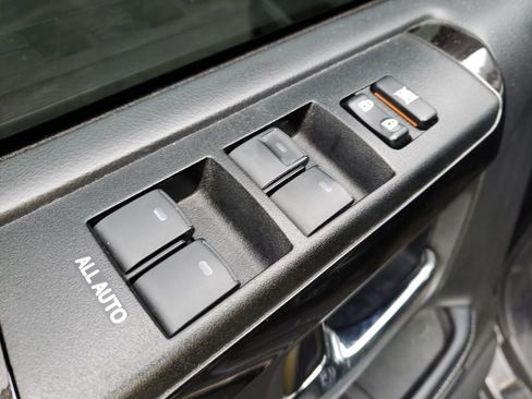 Used 2021 Toyota 4Runner Nightshade image 11