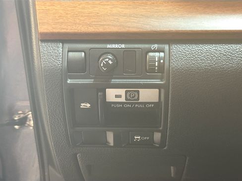 Used 2014 Subaru Outback 3.6R Limited image 16