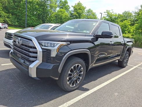 Used 2023 Toyota Tundra Limited AWD/4WD image 2
