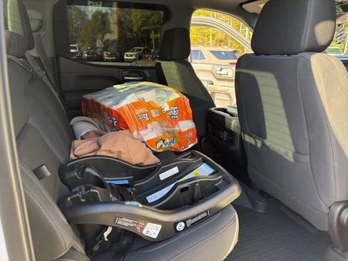 Used 2021 Chevrolet Silverado 1500 LT Trail Boss image 21