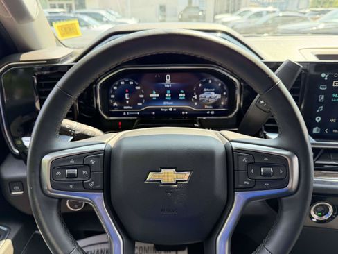 Certified 2023 Chevrolet Silverado 1500 LT AWD/4WD image 28
