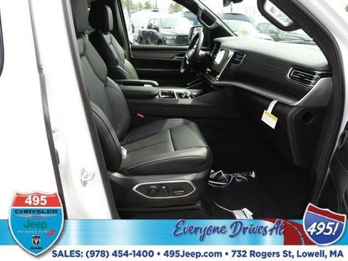 New 2026 Jeep Grand Wagoneer Limited w/ Convenience Group I AWD/4WD image 10