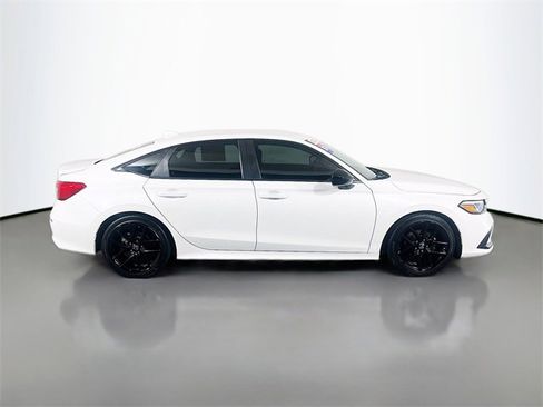 Used 2024 Honda Civic Sport image 8