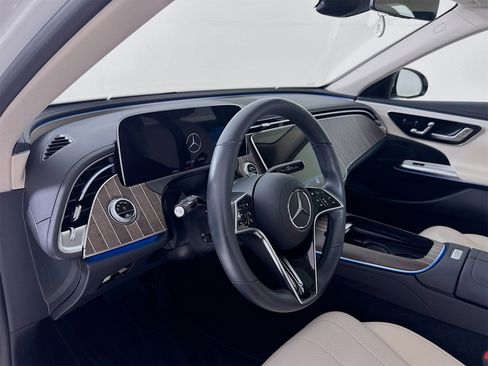 Certified 2025 Mercedes-Benz E 350 4MATIC Sedan image 10