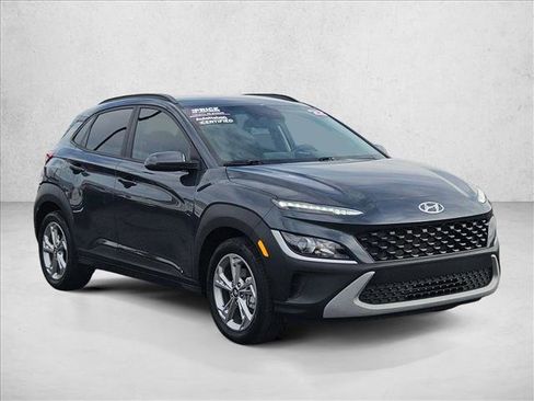 Used 2022 Hyundai Kona SEL image 3