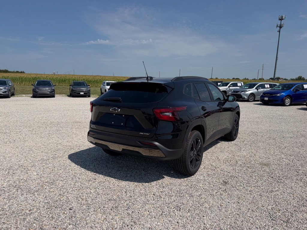New 2026 Chevrolet Trax ACTIV w/ Driver Confidence Package FWD image 3