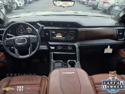 Certified 2025 GMC Sierra 3500 Denali Ultimate image 3