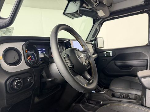 Used 2024 Jeep Wrangler Unlimited Sport AWD/4WD image 20