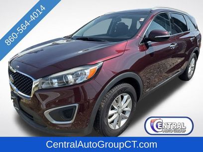 Used 2017 Kia Sorento LX w/ LX Convenience Package